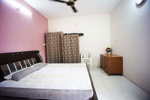 Bedroom in 6 BHK Independent House at Ellisbridge – for Sale