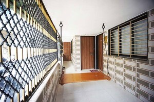Balcony in 6 BHK Independent House at Ellisbridge – for Sale