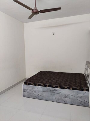 2 BHK Apartment For Rent in Vasant Vihar