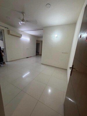 Bathroom in 2.5 BHK Apartment at Experion The Heart Song, Sector 108 – for Sale