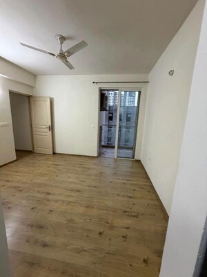 Room in 2.5 BHK Apartment at Experion The Heart Song, Sector 108 – for Sale