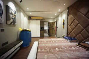 Bedroom in 4 BHK Independent House at Ellisbridge – for Sale