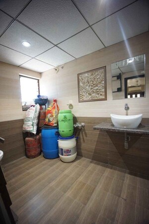Parking in 4 BHK Independent House at Ellisbridge – for Sale