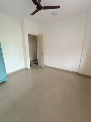 Room in 3 BHK Apartment at Shubhashree Apartmaent Akurdi, Akurdi – for Rent