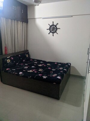 Bedroom in 2 BHK Apartment at Jumbo Darshan, Andheri East – for Rent