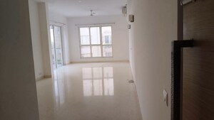 Room in 3 BHK Apartment at Emaar The Palm Drive-The Premier Terraces, Sector 66 – for Rent