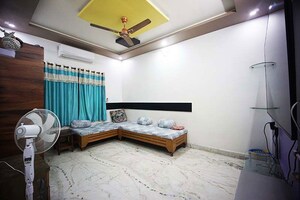 Furnished Amenities in 5 BHK Independent House at Ellisbridge – for Sale