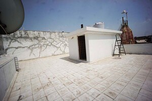 Bathroom in 5 BHK Independent House at Ellisbridge – for Sale