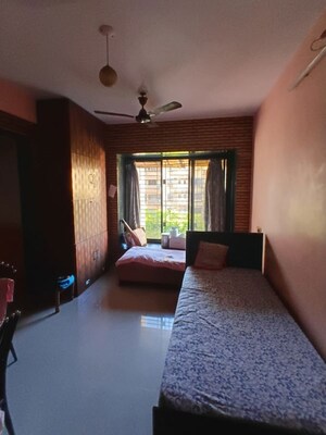 Hall in 1 BHK Apartment at Uthalsar – for Rent