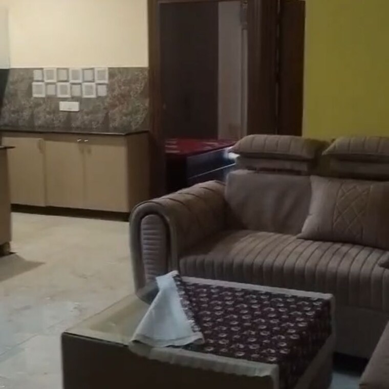 Living Room, sector 72 2 Bedroom 1550 Sq.Ft. Apartment In Sector 72 Noida 10487035