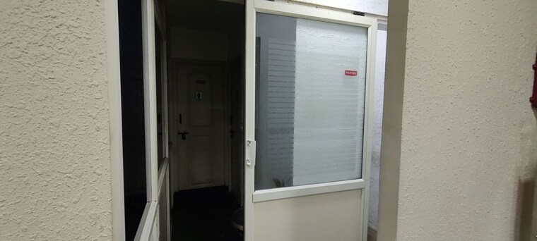 Bathroom, shivaji nagar Commercial Office Space 2183 Sq.Ft. In Shivaji Nagar Bangalore 10487023