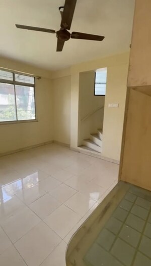 Room in 5 BHK Apartment at Abhimanshree Society, Pashan – for Rent
