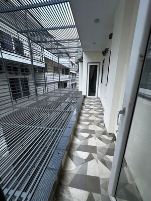 Balcony in 1 BHK Builder Floor at Sector 46 – for Rent