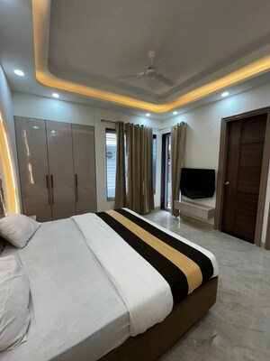 Bedroom in 1 BHK Builder Floor at Sector 46 – for Rent