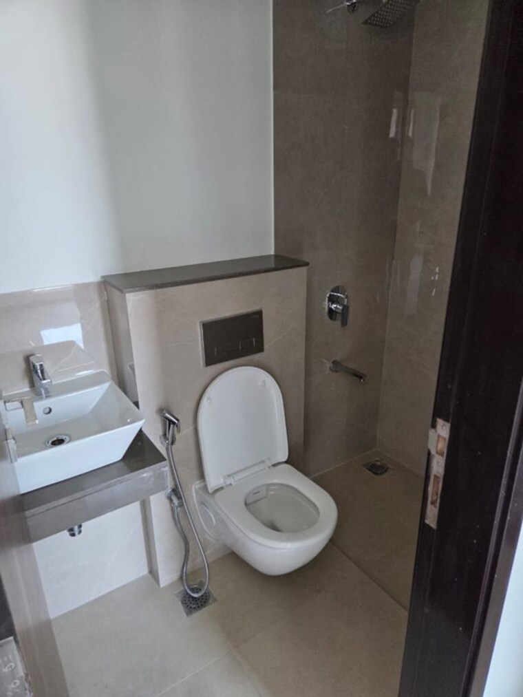 Bathroom, piramal-revanta 2 Bedroom 810 Sq.Ft. Apartment In Mulund West Mumbai 10487014