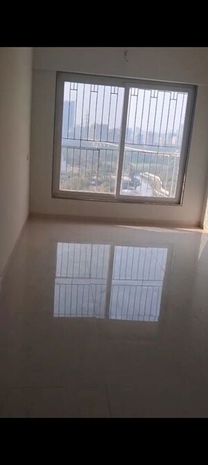 Room in 2 BHK Apartment at Adityaraj Shivraj, Vikhroli East – for Rent