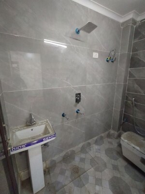 Bathroom in 4 BHK Villa at Osman Nagar – for Rent