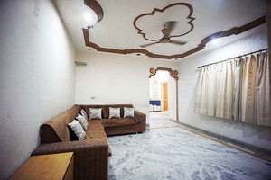 Bedroom in 4 BHK Apartment at Ellisbridge – for Sale