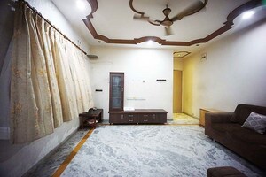 Bedroom in 4 BHK Apartment at Ellisbridge – for Sale