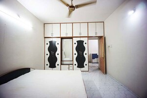 Bedroom in 4 BHK Apartment at Ellisbridge – for Sale