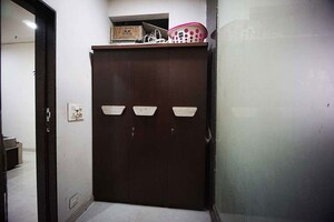 Furnished Amenities in 4 BHK Apartment at Ellisbridge – for Sale