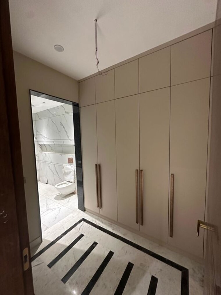 Kitchen, sushant lok iii 4 Bedroom 410 Sq.Yd. Builder Floor In Sushant Lok Iii Gurgaon 10487161