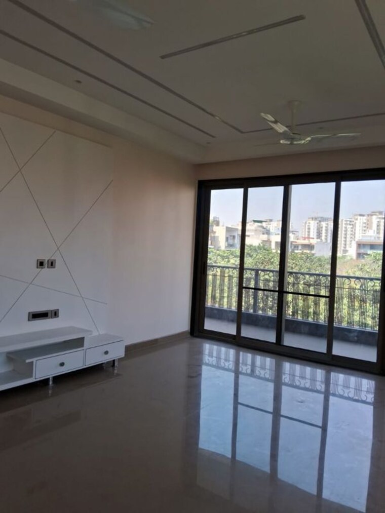 Room, vipul-world-floors 4 Bedroom 600 Sq.Yd. Builder Floor In Sector 48 Gurgaon 10487181