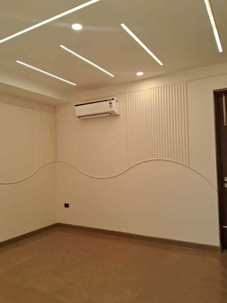 Bathroom, vipul-world-floors 4 Bedroom 600 Sq.Yd. Builder Floor In Sector 48 Gurgaon 10487181