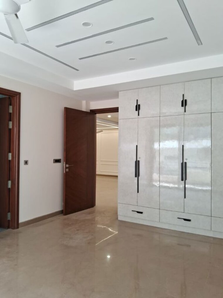Room, vipul-world-floors 4 Bedroom 600 Sq.Yd. Builder Floor In Sector 48 Gurgaon 10487181