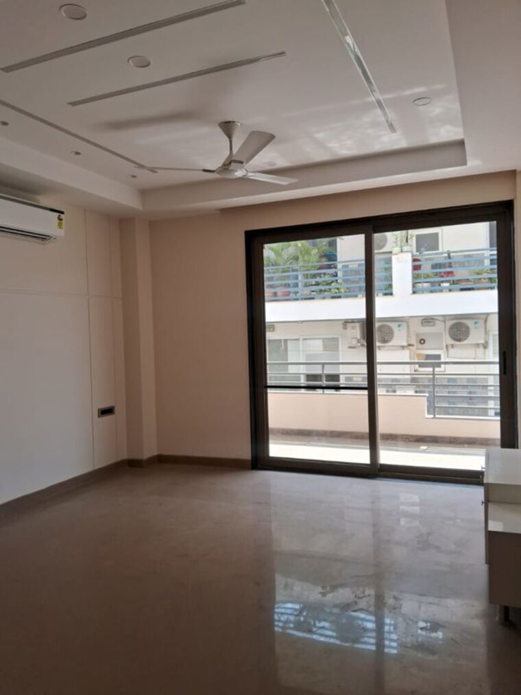 Room, vipul-world-floors 4 Bedroom 600 Sq.Yd. Builder Floor In Sector 48 Gurgaon 10487181