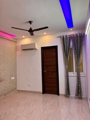 Room in 3 BHK Apartment at Dhakoli – for Rent