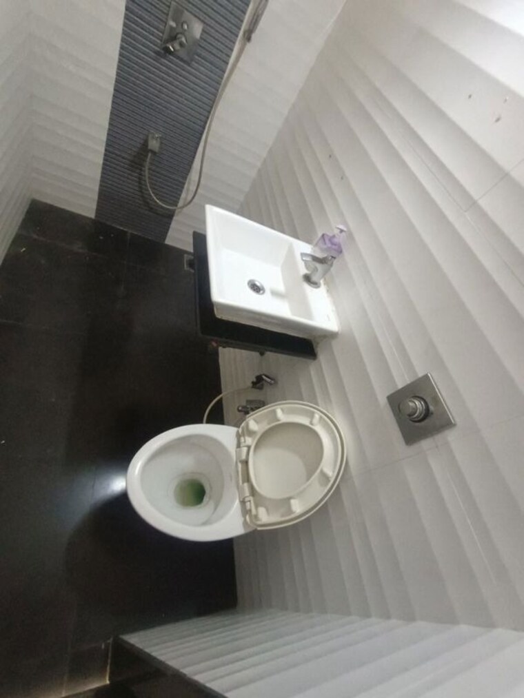 Bathroom, bhoomi-acres-m-wing 2 Bedroom 650 Sq.Ft. Apartment In Thane West Thane 10487190