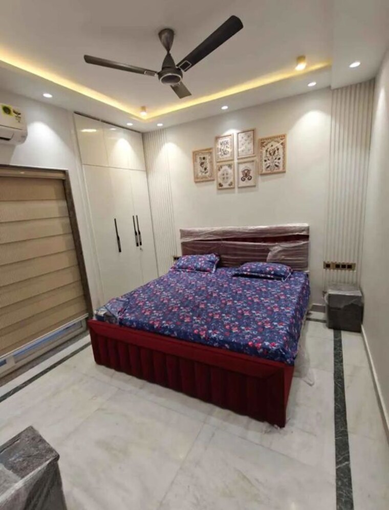 Bedroom, uppal-southend 3 Bedroom 200 Sq.Yd. Builder Floor In Sector 49 Gurgaon 10487206
