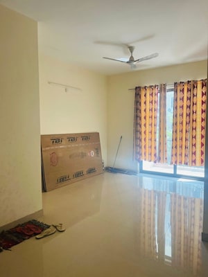 Living Room in 2 BHK Builder Floor at Sector 1 – for Rent