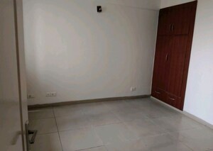 Room in 2 BHK Apartment at Stellar Mi Citihomes, Omicron Iii Greater Noida – for Rent