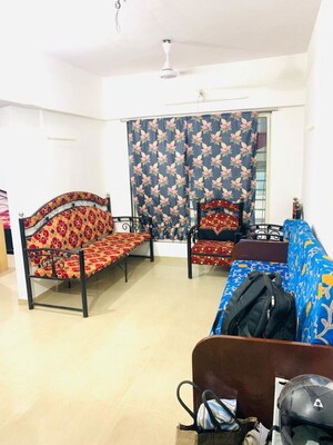 Bedroom in 1 BHK Apartment at Bindra Complex, Andheri East – for Sale
