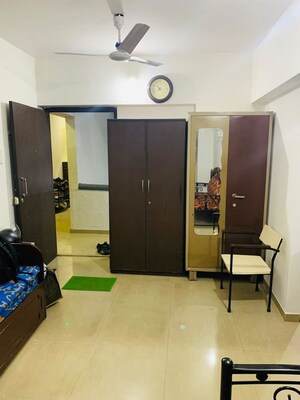 1 BHK Apartment For Sale in Bindra Complex, Andheri East