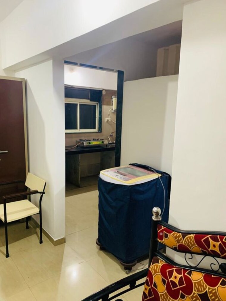 Living Room, bindra-complex 1 Bedroom 550 Sq.Ft. Apartment In Andheri East Mumbai 10487303