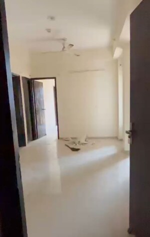 2 BHK Apartment For Rent in Windsor Paradise 2, Raj Nagar Extension