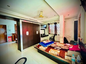 Bedroom in 1 BHK Apartment at Kamgar Putala Vasahat – for Rent