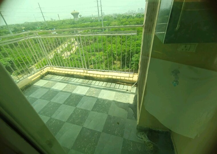 Balcony, mahaluxmi-migsun-ultimo 3 Bedroom 1595 Sq.Ft. Apartment In Omicron Iii Greater Noida Greater Noida 10487314