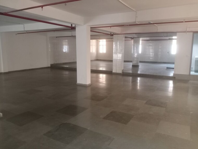 Hall, okhla industrial estate phase 1 Commercial Warehouse 3000 Sq.Ft. In Okhla Industrial Estate Phase 1 Delhi 10487426