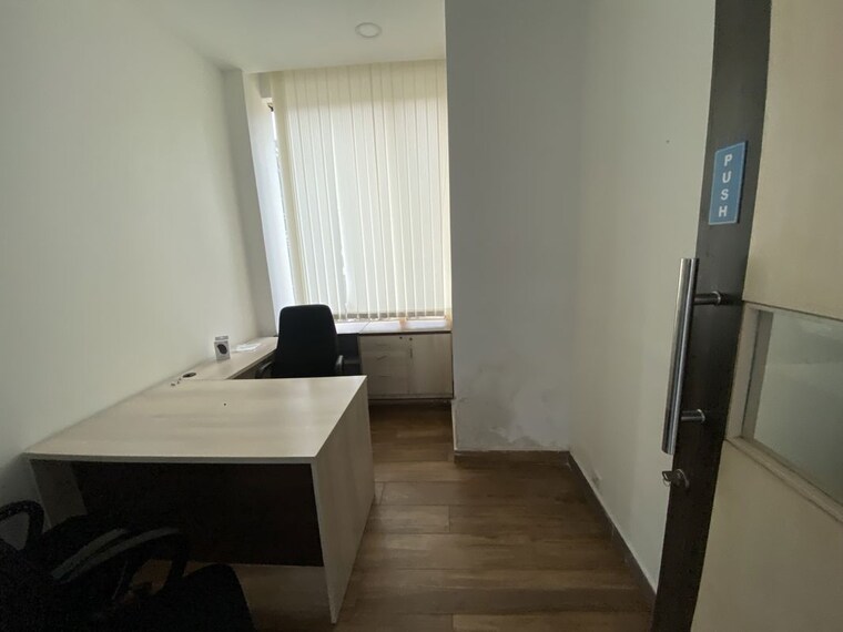 Team Area, spaze-edge-tower Commercial Office Space 3500 Sq.Ft. In Sector 47 Gurgaon 10487444