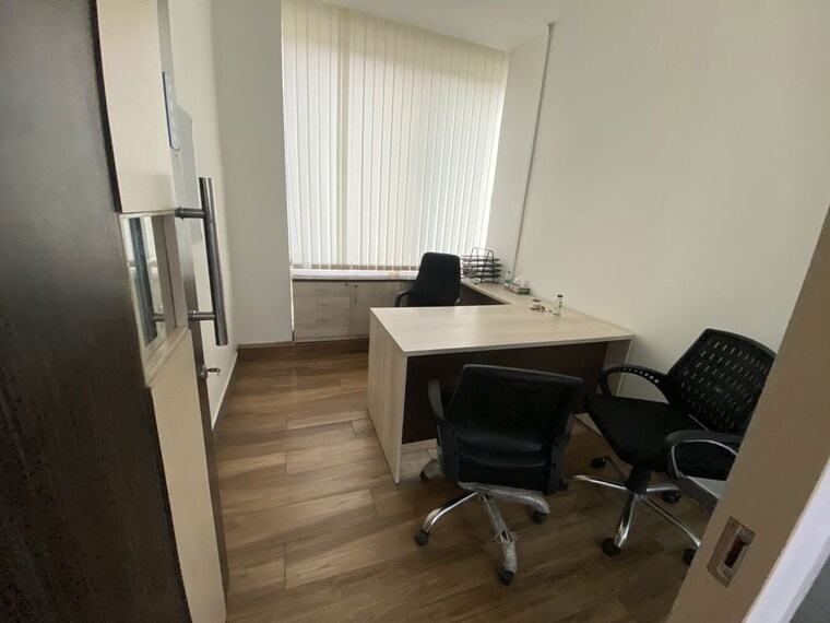 Team Area, spaze-edge-tower Commercial Office Space 3500 Sq.Ft. In Sector 47 Gurgaon 10487444