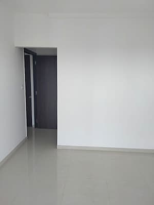Room in 2 BHK Apartment at UK Iridium, Kandivali East – for Rent