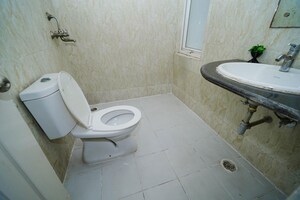 Bathroom in 3 BHK Apartment at Mapsko Paradise, Sector 83 – for Sale