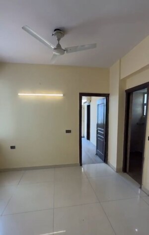 Room in 2 BHK Apartment at M R Platinum 321, Raj Nagar Extension – for Rent