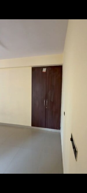 Room in 2 BHK Apartment at M R Platinum 321, Raj Nagar Extension – for Rent