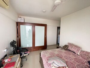 Bedroom in 2.5 BHK Apartment at Oberoi Realty Splendor Grande, Andheri East – for Rent