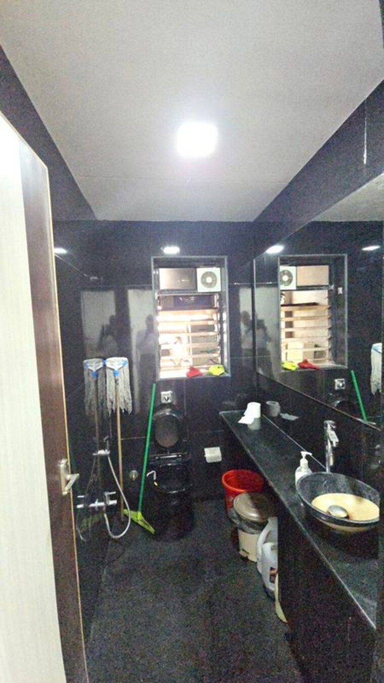 Gym, gajra-g-square-business-park Commercial Office Space 1053 Sq.Ft. In Vashi Sector 30a Navi Mumbai 10487523